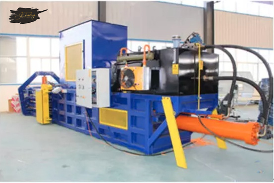Horizontal automatic hydraulic baling press